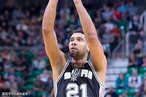 九游下载-圣安东尼奥马刺迎社区盾关键赛，今晨远射贴柱，气氛紧张，资深球员宣示担当(06达拉斯小牛队圣安东尼奥马刺第三场)