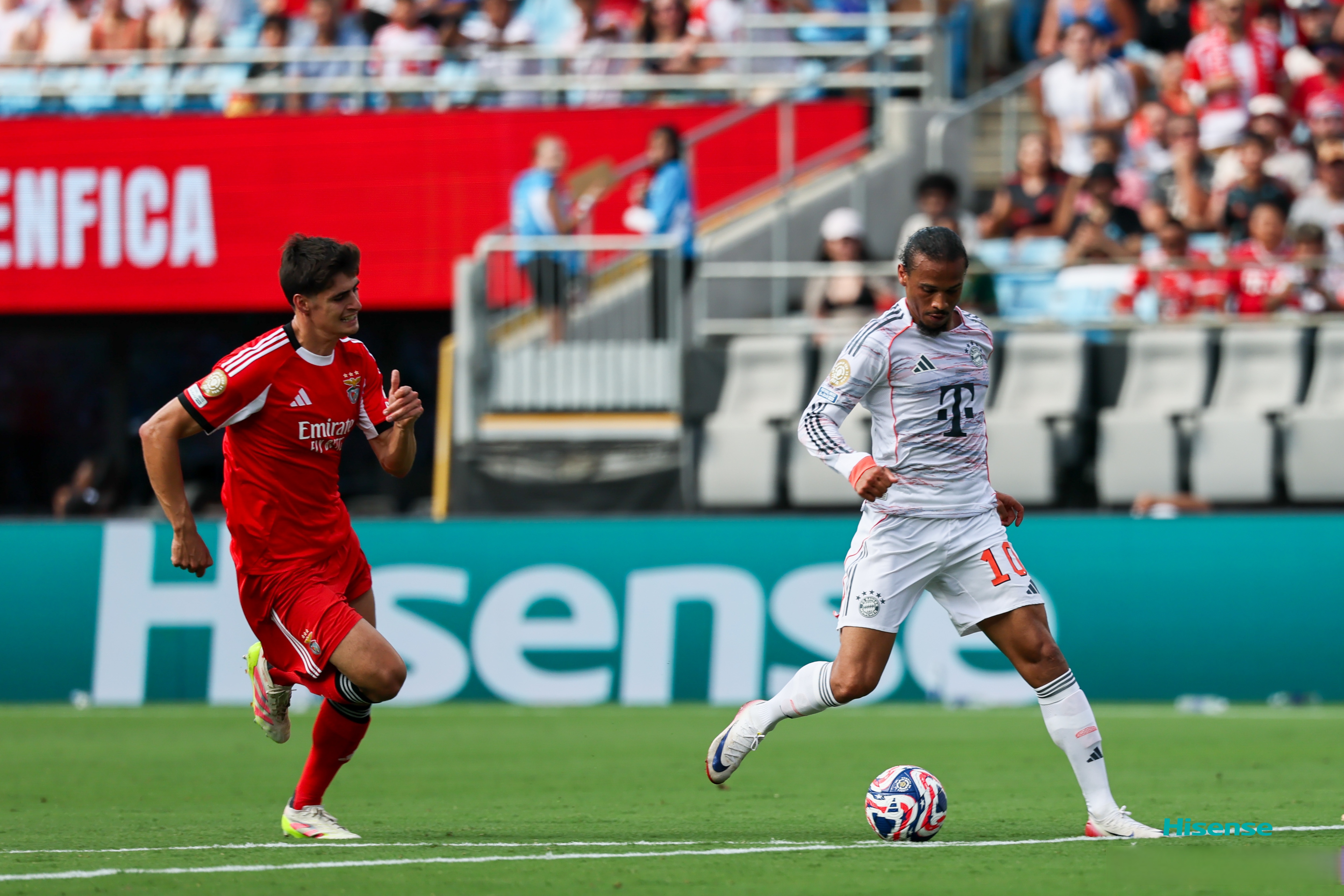 包含从曼联神奇换人造逆转到冲刺阶段金州勇士备战欧超杯，赛后利物浦备战西甲的词条